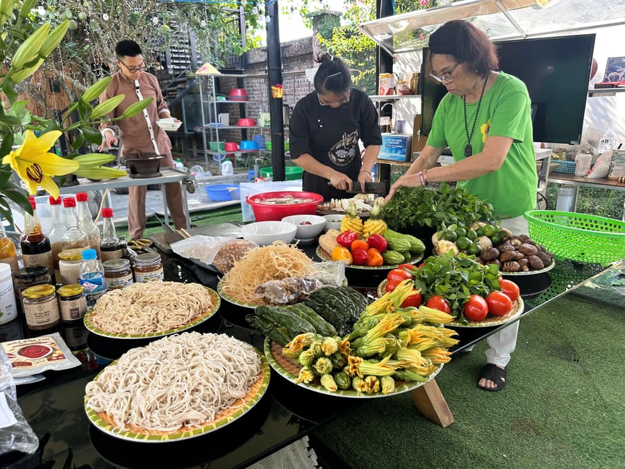Bữa ăn thực dưỡng tươi sạch